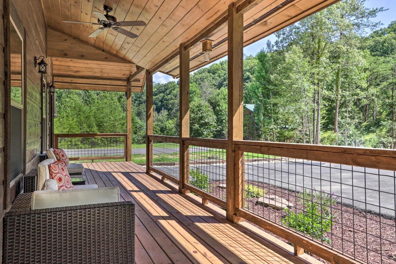 Villa Smoky Cove Retreat With Private Hot Tub And Deck! à Sevierville Extérieur photo